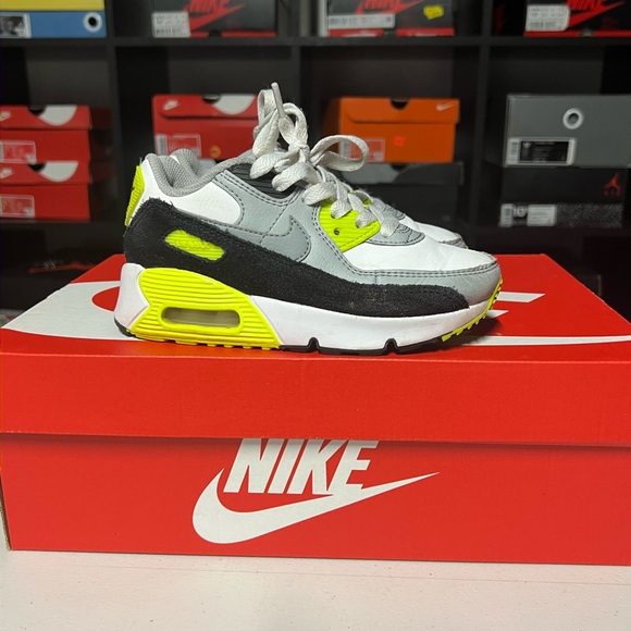 Nike Air Max 90 OG Volt. 12C - Picture 1 of 5